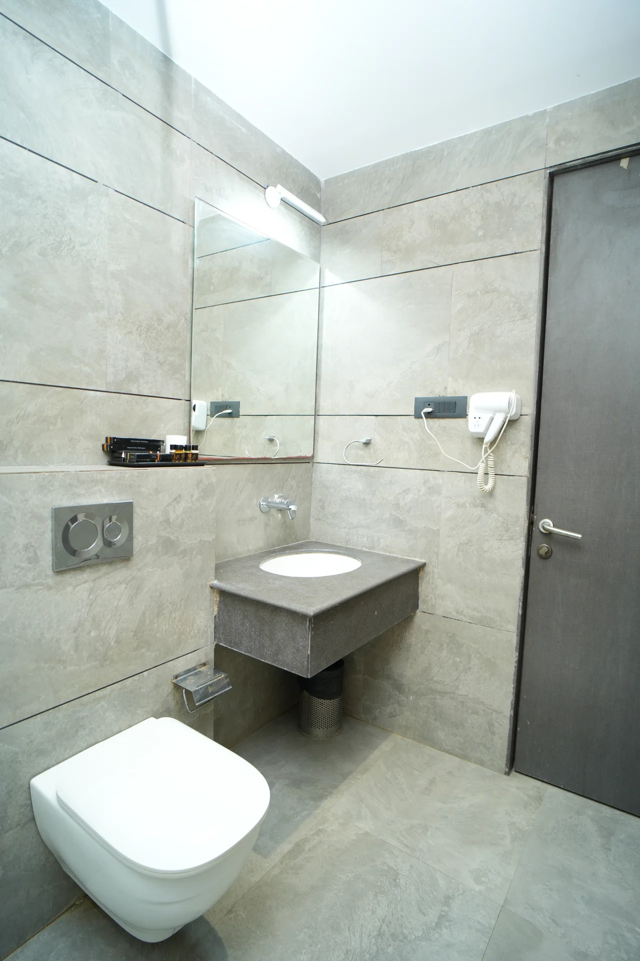 Deluxe Room 7